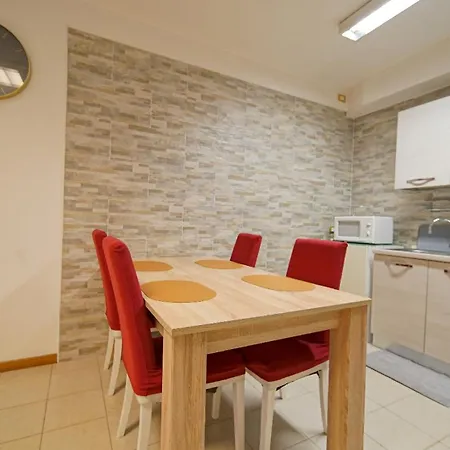 Destiny 12 Borgo Trento Apartment